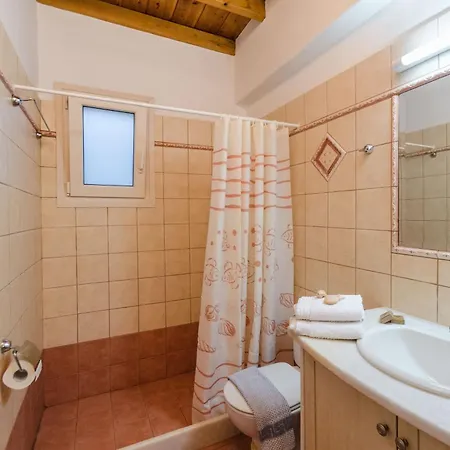 Nyaraló Maria's Village Two Bedroom House 5